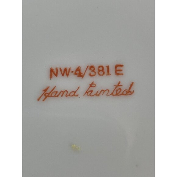 Lefton Handpainted Fleur-de-lis reticulated edge Purple Yellow Flowers Plate - Picture 4 of 6